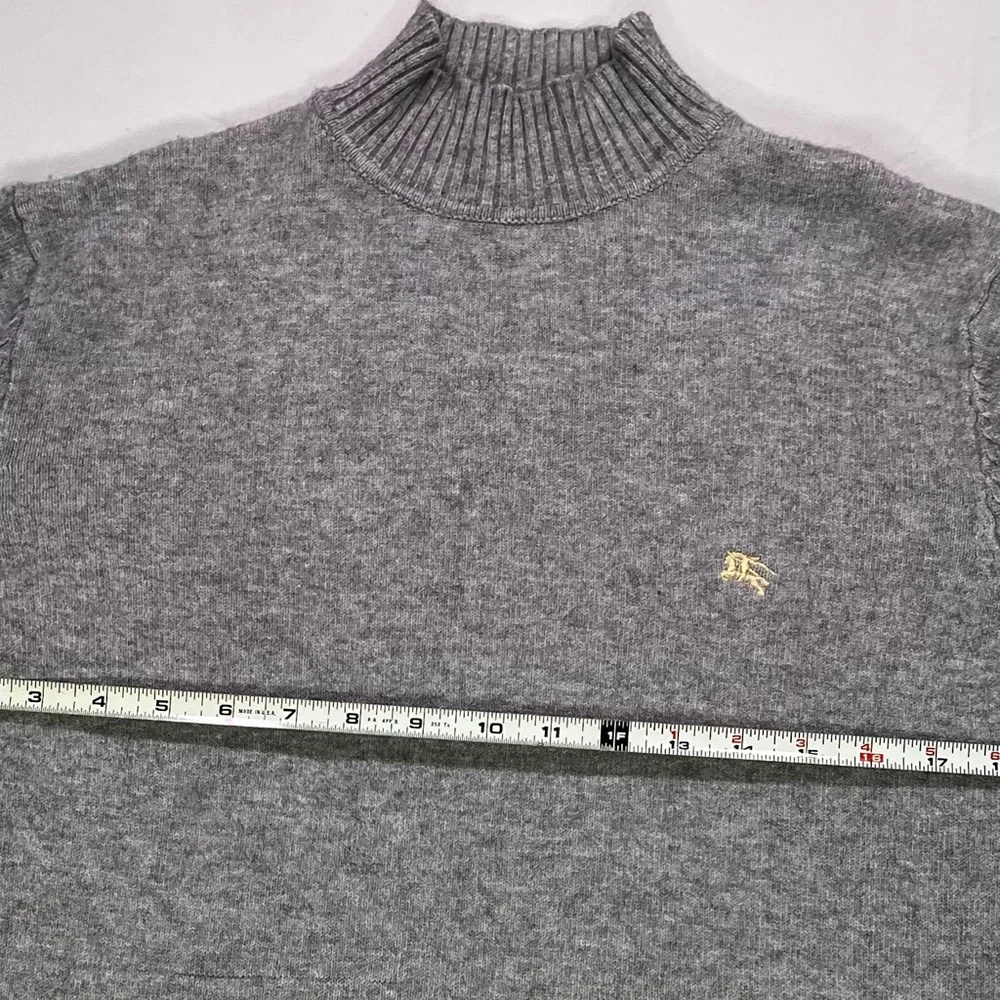 Burberry Women’s Classic Gray Mock Neck Sweater - Medium - Picture 7 of 8